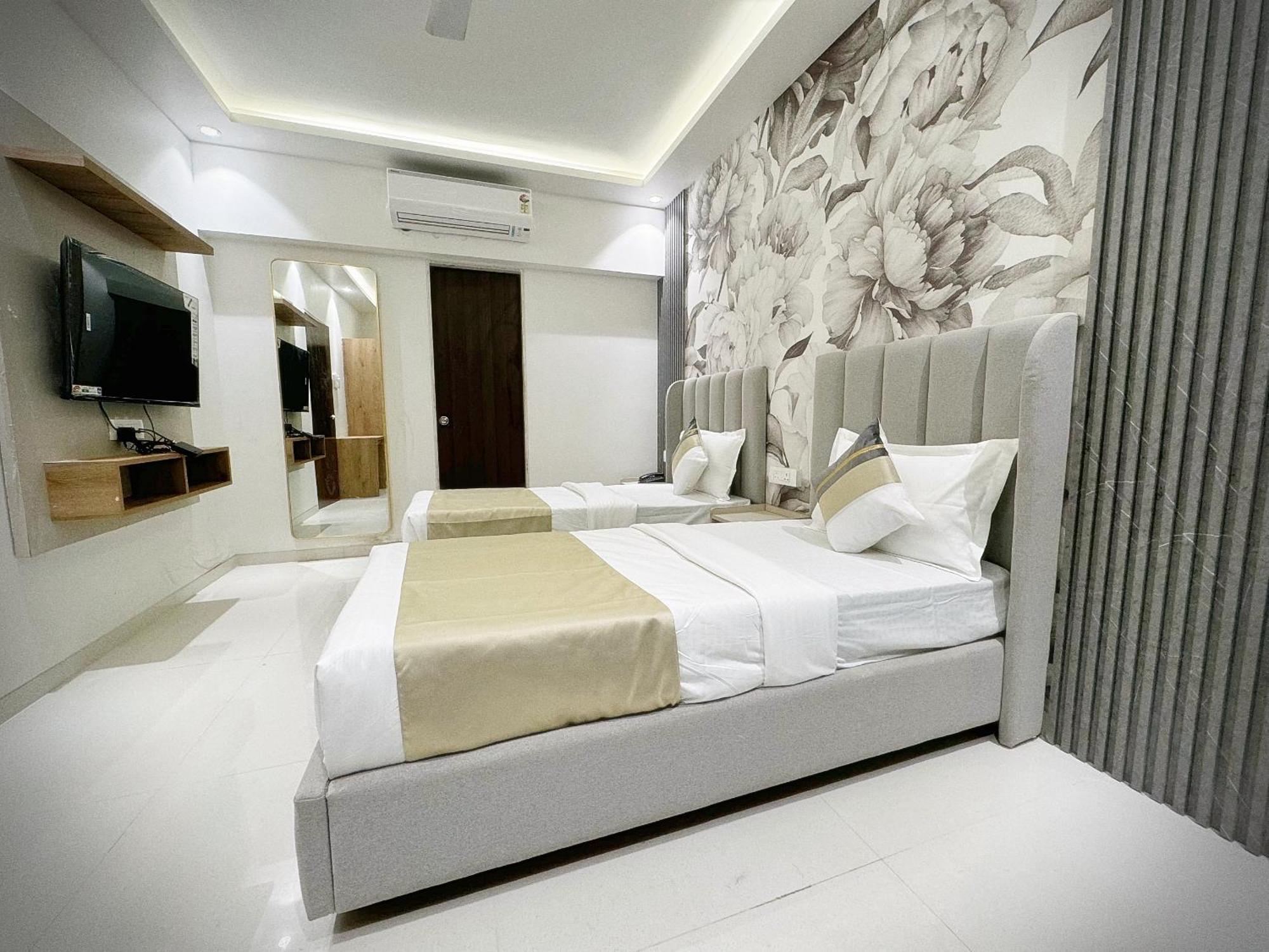 The Orion Premium Suites Мумбаи Экстерьер фото